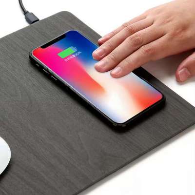 Wireless Charger Mouse Pad ,10W Fast Charging for Galaxy S8 | 7.5nW Charging for iPhone x Max , 2 in  design